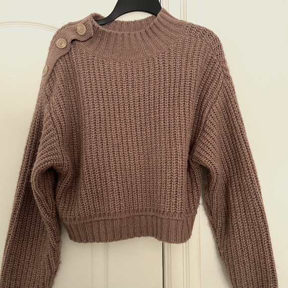 Medium - Picture 1 of 2